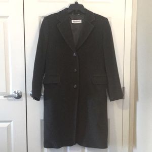 Virgin wool and Cashmere overcoat